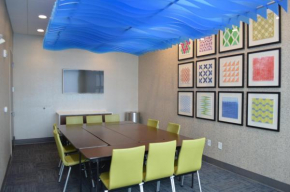 Holiday Inn Express & Suites - Charlotte NE - University Area by IHG